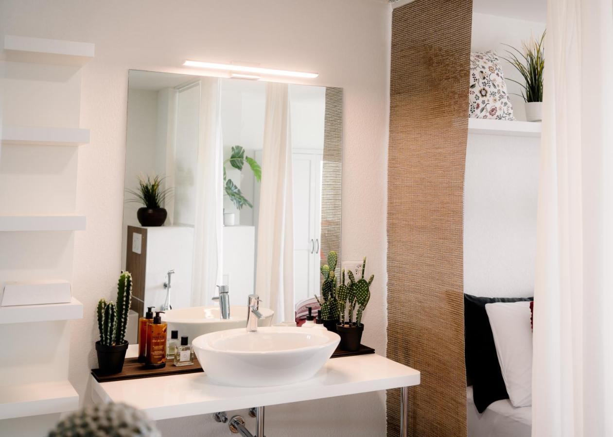 Business Sleeping Place Ролле Екстер'єр фото